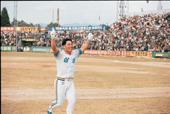 1989년 개인통산 150호 홈런을 기록한 이만수